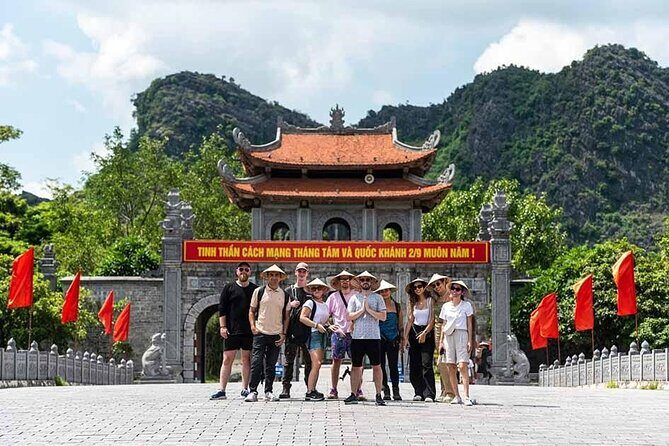 Hanoi to Ninh Binh 1 Day: Trang An, Hoa Lu, Mua Cave, bike, boat - Climbing at Mua Cave & Lying Dragon Mountain
