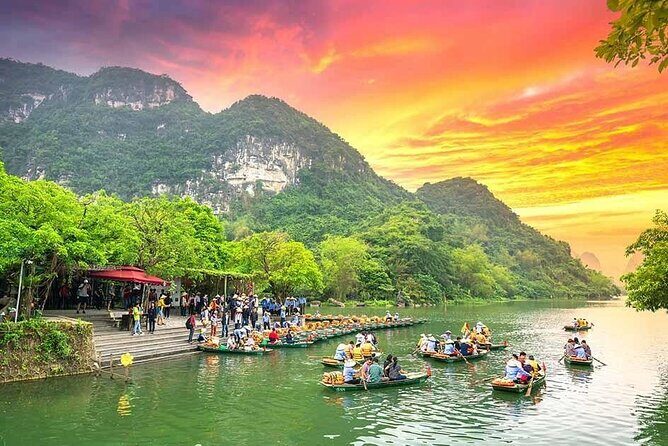 Hanoi to Ninh Binh 1 Day: Trang An, Hoa Lu, Mua Cave, bike, boat - Return to Hanoi