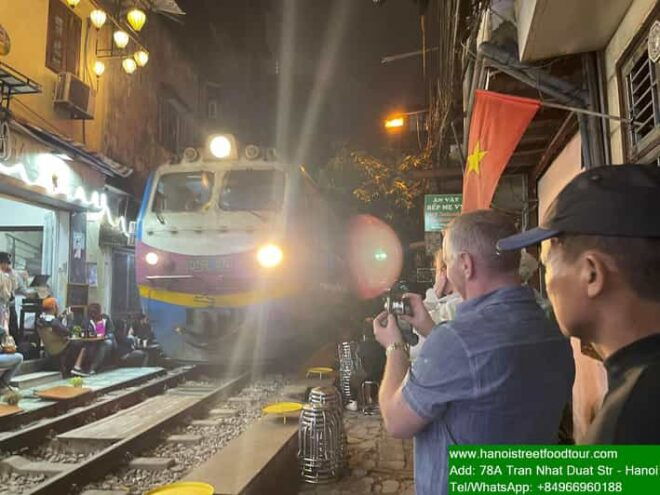 Hanoi Train Street +Best Street Food Eating in Old Quarter - Unique Flavors of Banh Cuon