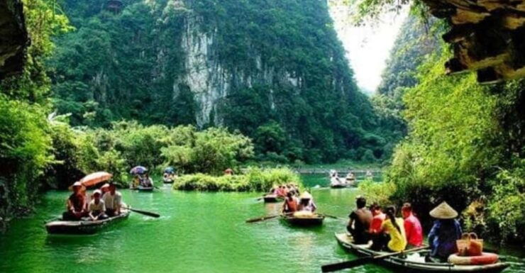 Hanoi: Trang An, Bai Dinh, and Mua Cave Full Day Trip - Itinerary Highlights