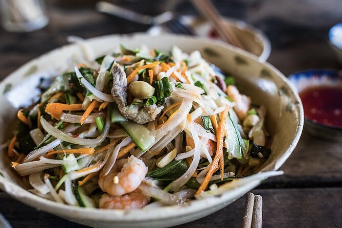 Hanoi Vegan Walking Food and Iconic Train Street Tour - Tour Inclusions