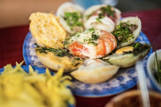 Hanoi Vegan Walking Food and Iconic Train Street Tour - Customer Reviews