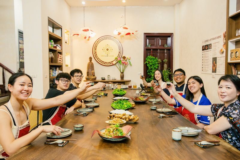 Hanoi Vegetarian Cooking Class: Free Wine Tasting & Recipe Book - Should you book?