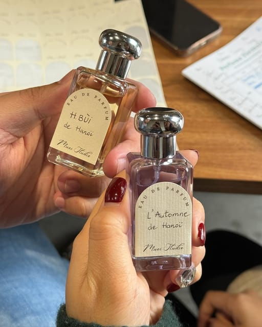 Hanoi: Vietnam Scents Perfumery Class - Choosing Bottle Sizes
