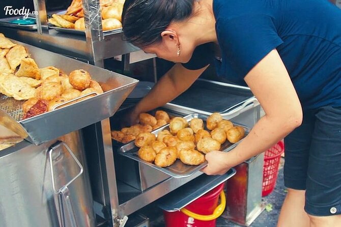 Hanoi Walking Street Food Tour With Train-Street Visit - Tour Highlights