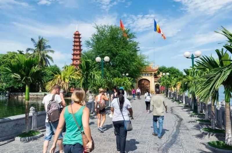 Hanoi Walking Tour: Explore the Culture and Local Life - Exploring Hanois Old Quarter in Detail