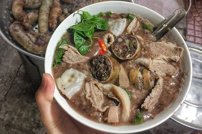 Hanoi Wild & Weird Street Food Walking Tour - At a glance