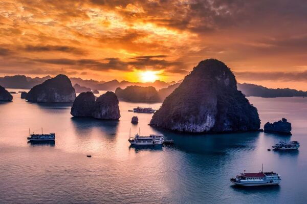 Hanoi:Best 5-Star Ha Long 1 Day Tour With Limousine Transfer - The Sum Up