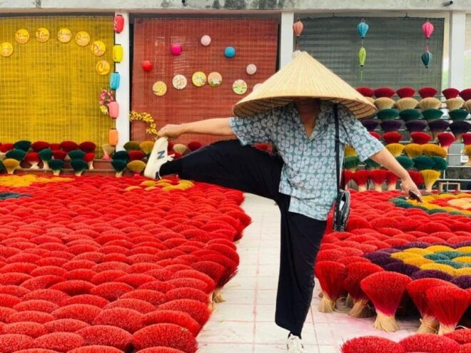Hanois Artisan: Incense, Hat, Lacquer Making & Train Street - Half Day Tour Details