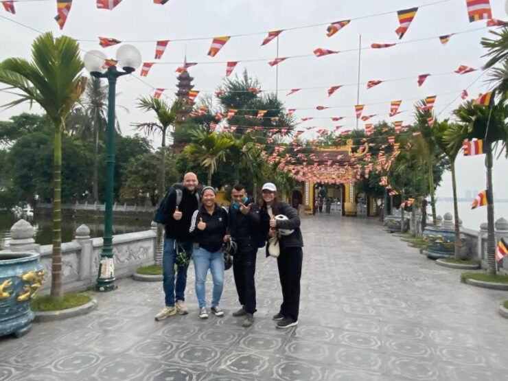 Hanoi's Heartbeat: A Full-Day City Tour & Delectable Lunch - Pickup Details and Dress Code