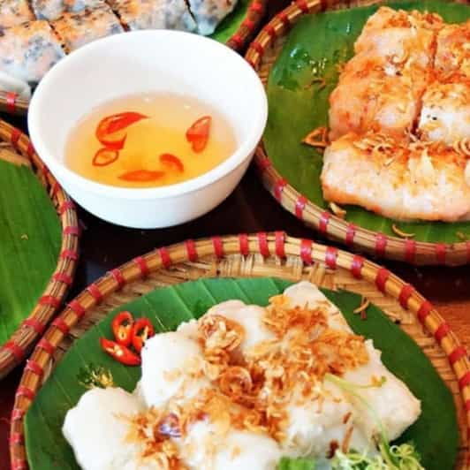 Hanois Must-Try Bites: Private Food Tour - Experience Authentic Vietnamese Cuisine