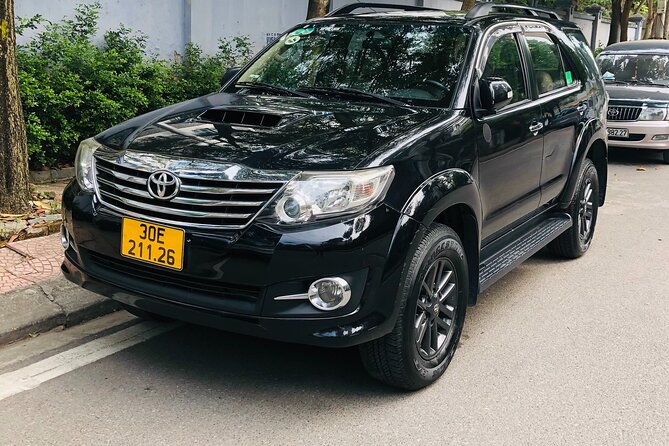 Hanois Noi Bai (HAN) Airport Shared Arrival Transfer to Hotel  - Da Nang - Skip Long Airport Taxi Lines