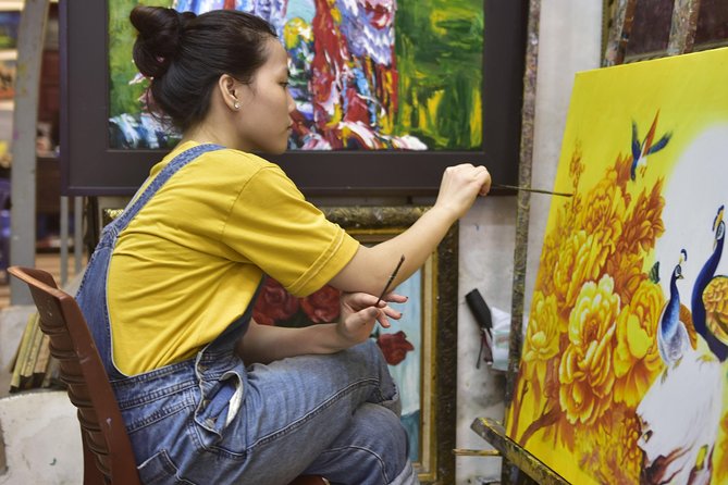 Hanois Urban Art Galleries&Best Pho - Uncovering Hanois Street Art Gems