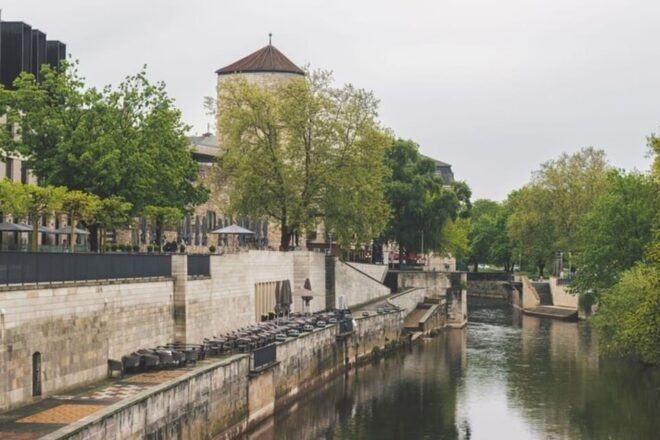 Hanover: Private Walking Tour With a Guide (Private Tour) - Tour Duration and Pricing