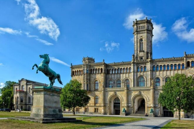 Hanover: Private Walking Tour With a Guide (Private Tour) - Highlights of the Experience
