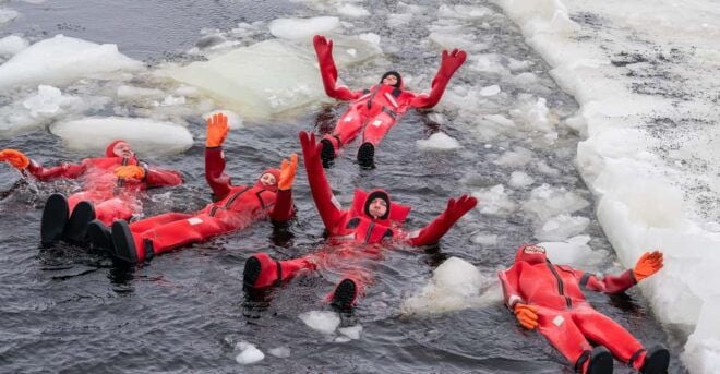 Haparanda/Tornio: Icebreaker Sampo Cruise With Ice Floating - What to Bring
