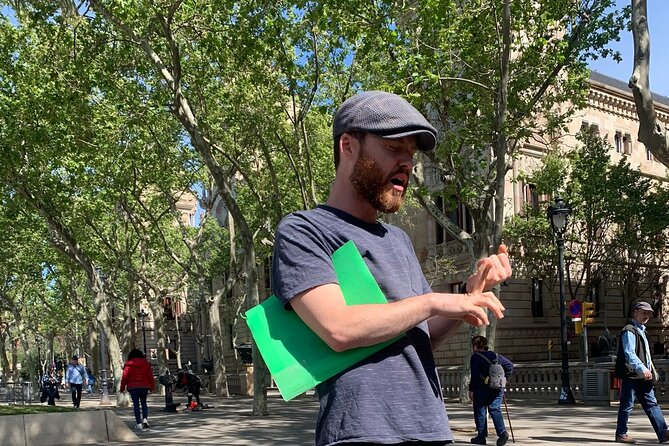 Happiness Walking Tour in Barcelona - Sample the Culinary Delights