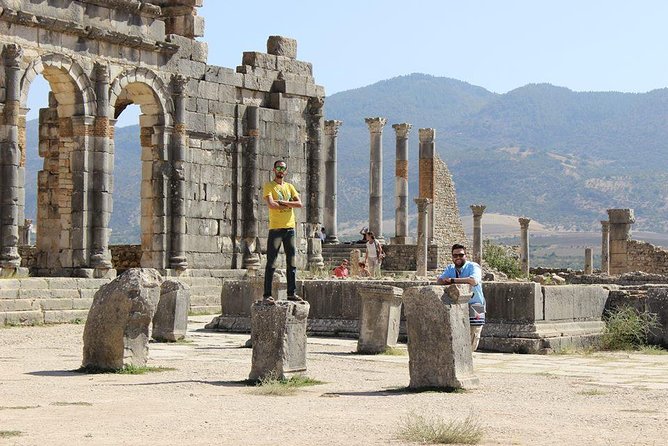 Happy Day Trip of Volubilis and Meknes From Fez - Highlights of Volubilis and Meknes