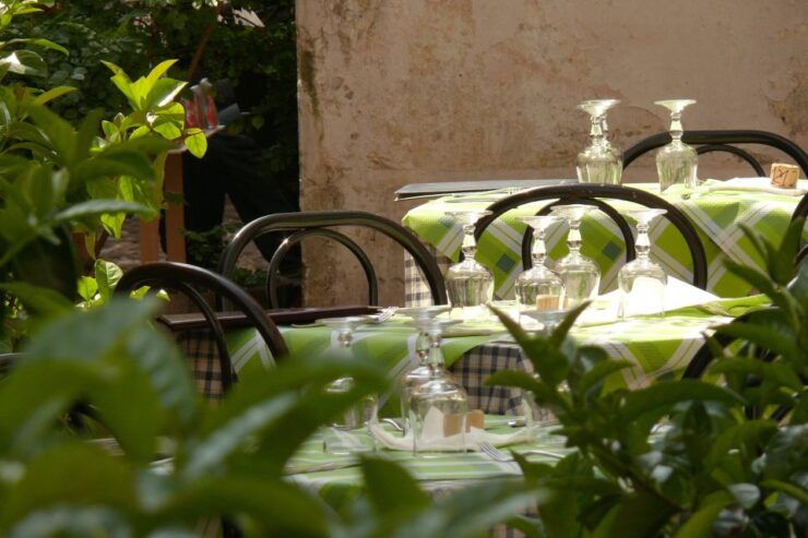 Happy Hour Drinks and Food Tour - Pricing and Inclusions