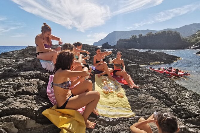 Happy Hour Kayak Tour in Cinque Terre - Why Choose Cinque Terre for a Kayak Tour?