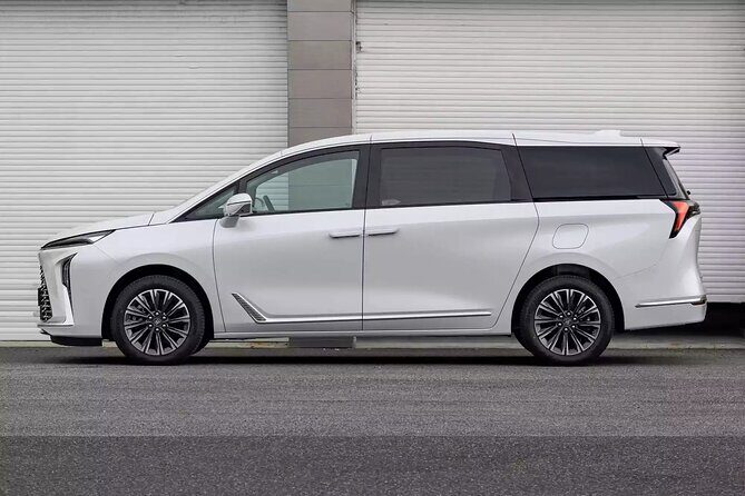 Harbin Cultural Tour at Zhongyang Dajie to Baluoke with Dinner - The Snowman and Winter Landmarks  