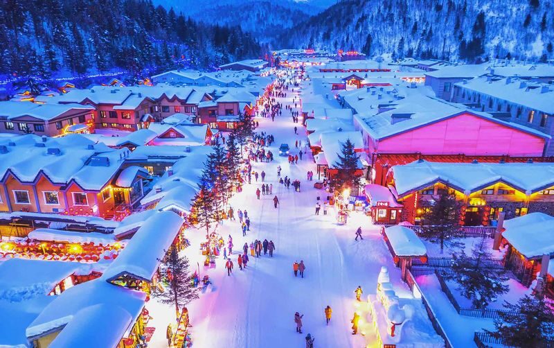 Harbin Ice and Snow World & Yabuli & Snow Town 5-Day Tour - Five days from Harbin to Snow Town and back