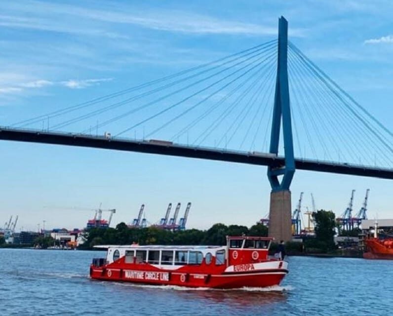 Harbor Tour with Live moderation in German - A Detailed Look at the Harbor Tour Experience