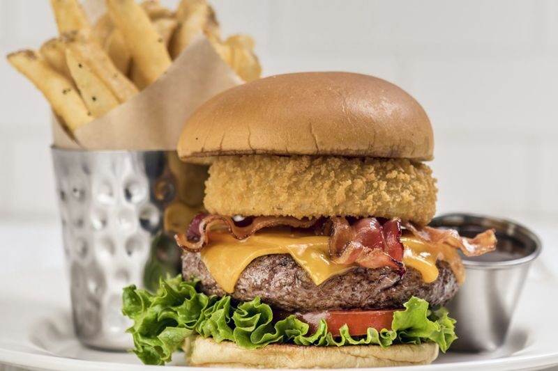Hard Rock Cafe Vienna dining experience with set menu - A rock-themed break in central Vienna