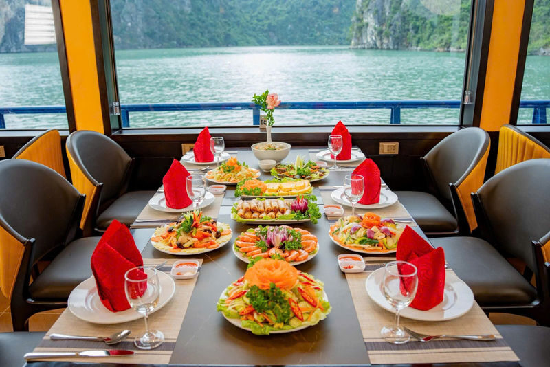 Harmony Luxury Cruise: Ha Long Bay,Sung Sot & Ti Top - Choosing how to see Luon Cave