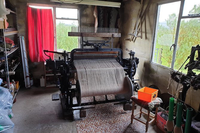 Harris Tweed Weavers Tour in Scottland - Traditional Weaving Techniques