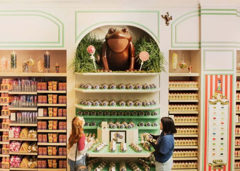 Harry Potter Shop New York: Magical Experiences - The Broomstick Experience: Flying Over Hogwarts