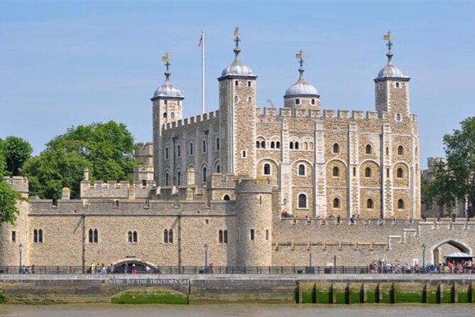 Harry Potter Walking Tour, Tower of London & River Cruise Tickets - Tower of London Exploration