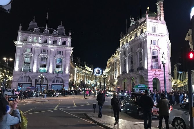 Harry Potters 8-Day Private English Course and London Tour - Day 6: English Activity Programme - Shopping in London