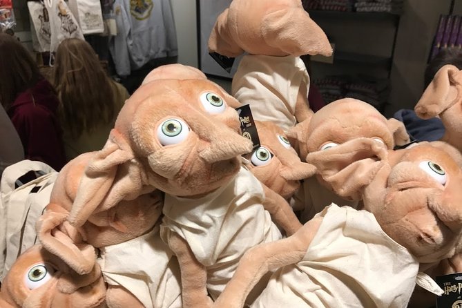 Harry Potters London Feat. Harry Potter Movie Locations - Platform 9 ¾ and Kings Cross Station