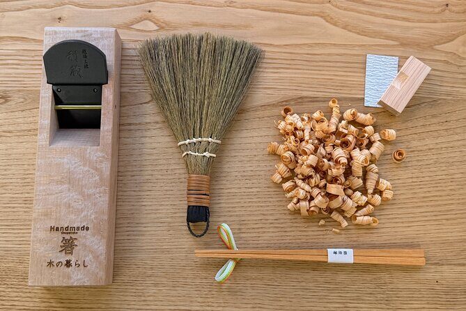 Hashi Chopstick Making Experience in Ginza - Details on the Crafting Process