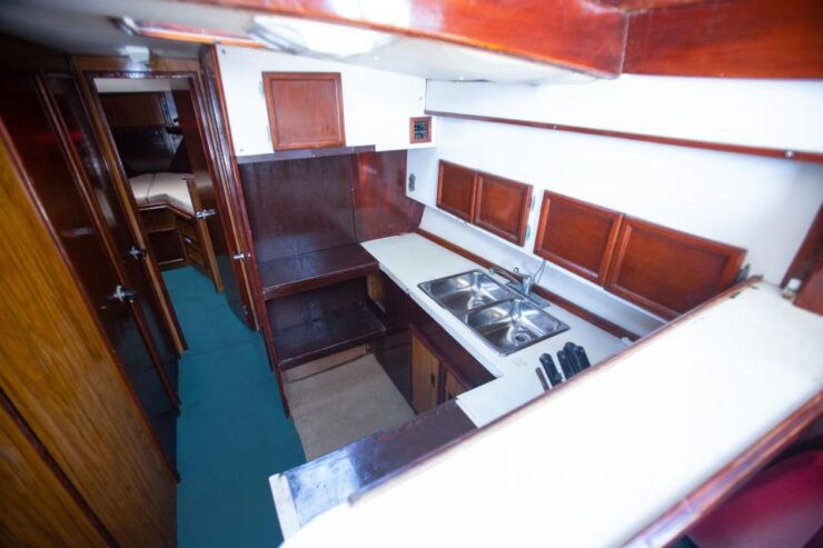 Hatteras 42-44' Classic Yachts in Puerto & Nuevo Vallarta - Fishing and Snorkeling Experience