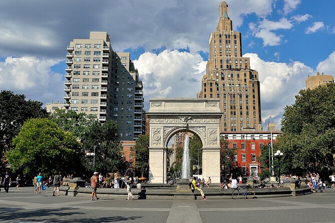 Haunted Outdoor Escape Game in New York Greenwich Village - Game Overview