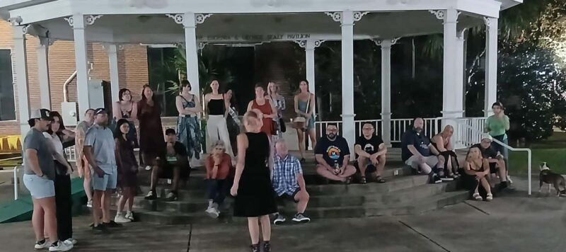 Haunted Pub Crawl & Scandalous Red Light Tour - Good To Know