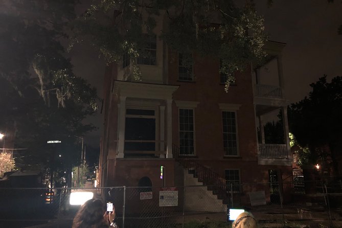 Haunted Savannah Squares Ghost Tour - Paranormal Investigations