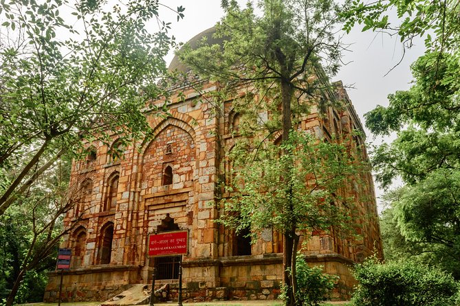 Hauz Khas Walking And Tasting Guided Tour - Local Encounters