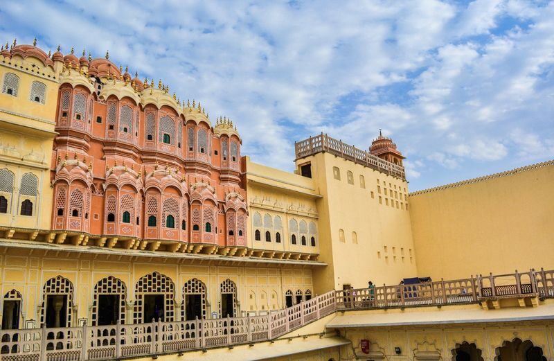 Hawa Mahal Ticket with Optional Guide - The palace behind the famous pink facade