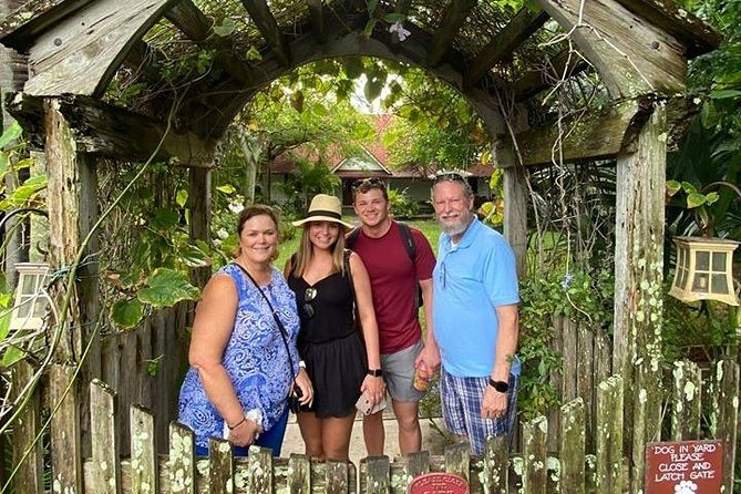Hawaii Five-0 TV Tour & Lunch at Mcgarretts With Cousin Flippa - Cancellation Policy and Traveler Reviews