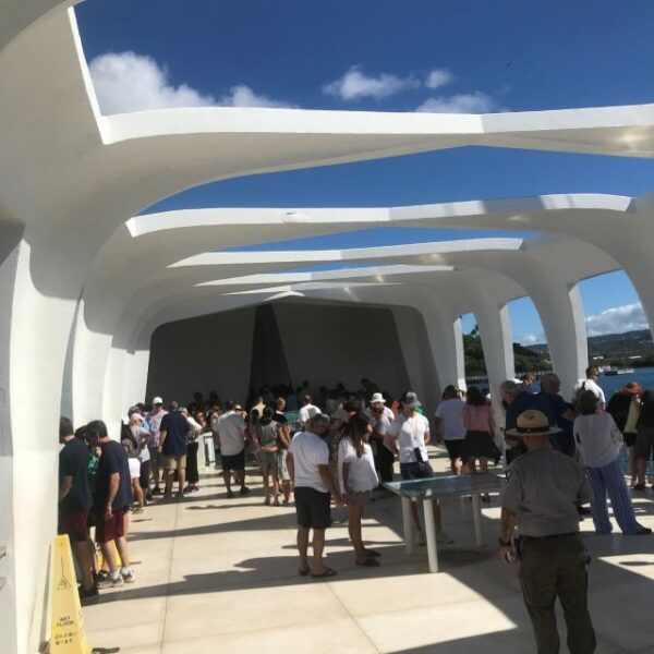 Hawaii: Pearl Harbor and North Shore Adventure - Transportation and Logistics