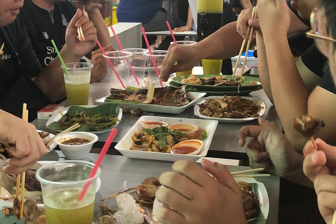 Hawker Delights - Explore Chomp Chomp Like a Champ! - Whats Included