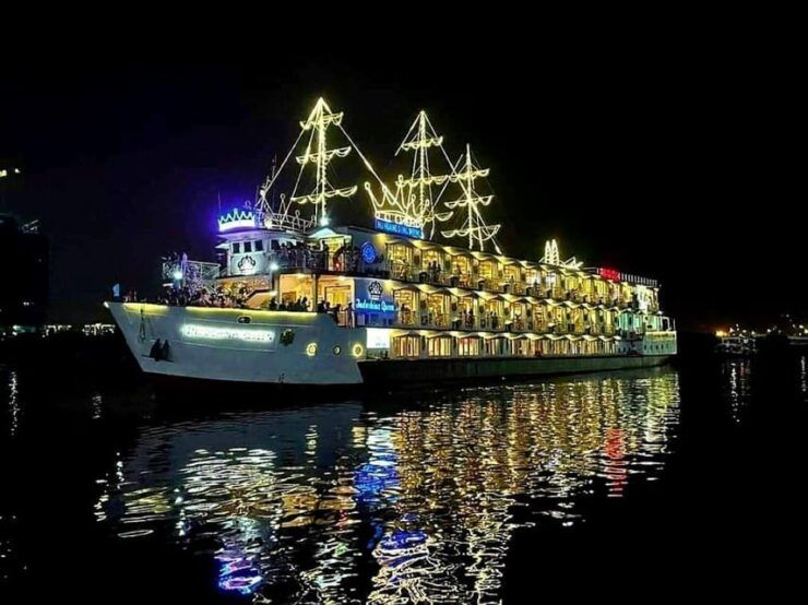 Hcm: Saigon River Buffet Dinner Cruise With Private Table - Overview of the Cruise Experience