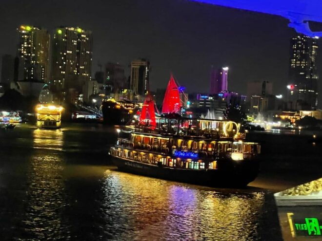 Hcm: Saigon River Buffet Dinner Cruise With Private Table - Customer Reviews and Ratings