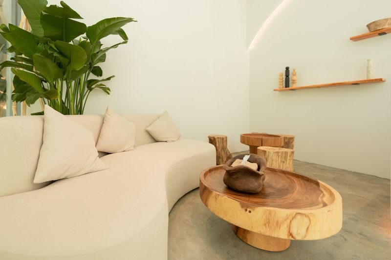 hea- Wellness Boutique | Massage + Wellness Experience | Foot Massage | Yoga | Singing Bowl Therapy | Tai Kok Tsui - The hea-lthier treatment, step by step