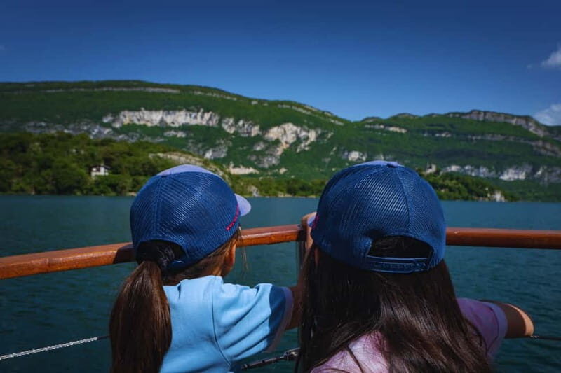 Head out from Annecy and Aix les Bains: Explore Chanaz and enjoy a cruise on the lake - An In-Depth Look at the Tour