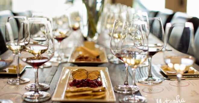 Healdsburg: Boutique Wine and Food Pairing Walking Tour - Highlights