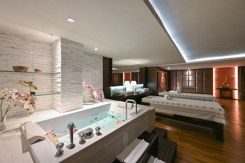 Health Land Spa at Praditmanutham in Bangkok - A two-hour pause in Town in Town
